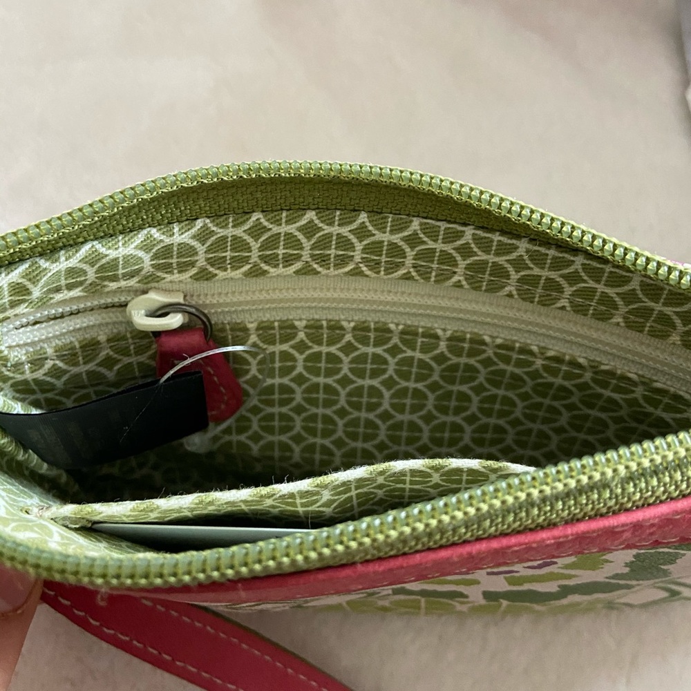 Patterned Spring Wristlet! Never Worn - image 5